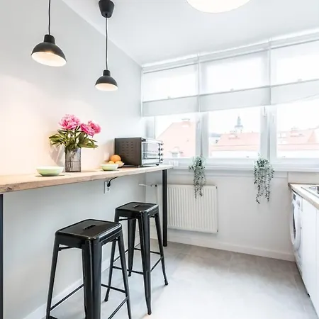 Rent Like - Szewska 46 *
